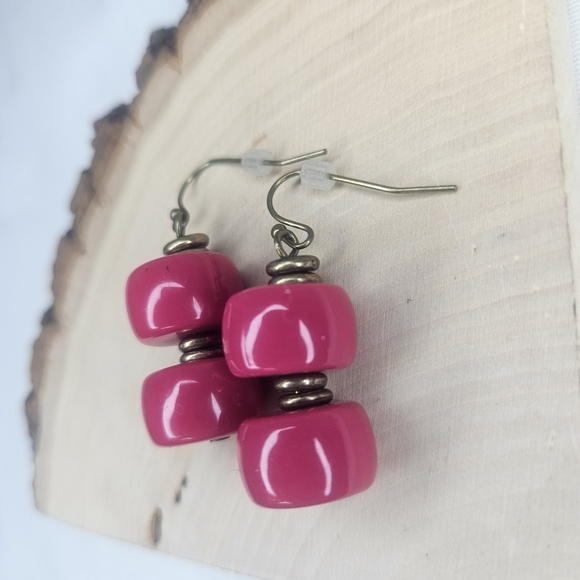 Premier Designs Lipstick Hot Pink Disc Beaded Earrings NWT Retail $22 - Picture 3 of 7